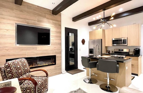 Rio Verde Foothills Apartment | Modern desert casita surrounded by Mountain View’s. Trails galore!