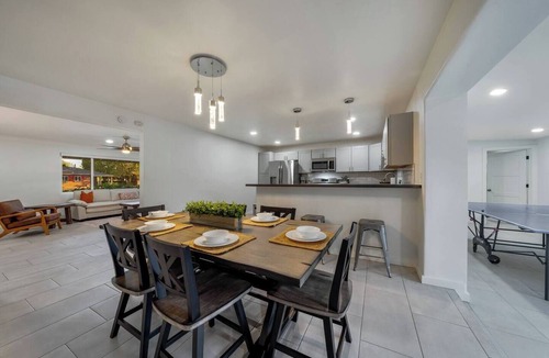 Palo Verde House | Modern Desert Gem with Mountain Views, Private and Spacious Backyard