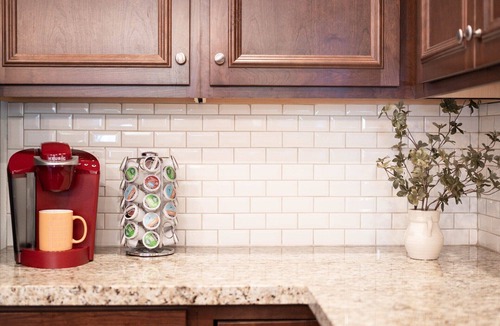 Flagstaff House | Modern family retreat with hot tub. Close to skiing, hiking, and Grand Canyon