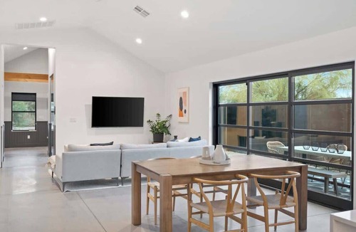 Coronado House | Modern home · ModernHome|Luxury|Kingbed|Heated Pool|Phoenix