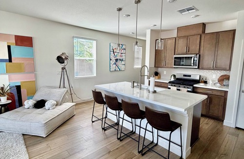 Rhodes Ranch House | Modern Las Vegas Getaway, Close to all the Fun!
