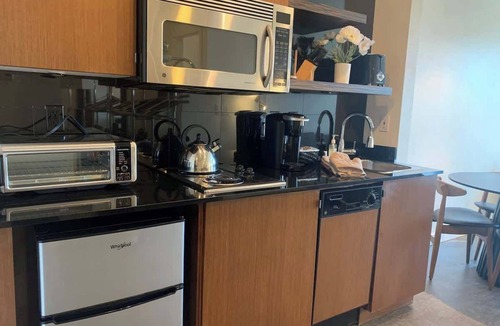 Lake Las Vegas Condo | Modern Luxury with Top Floor Lake View