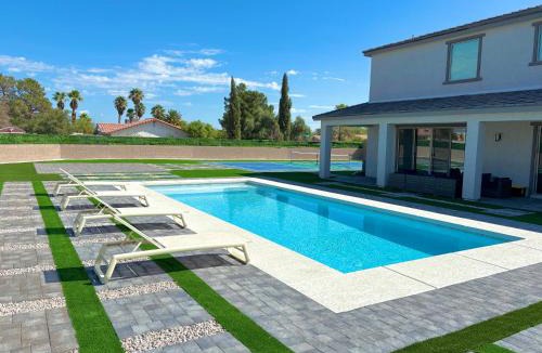 Enterprise Villa | Modern Spacious 6BR Villa with Game Loft 5 Min to Strip, Stadium & Shopping!