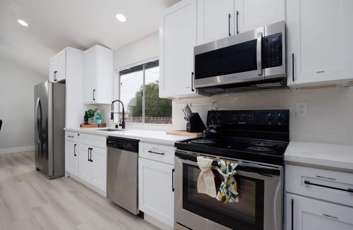Las Vegas House | Modern Upscale Vegas Oasis