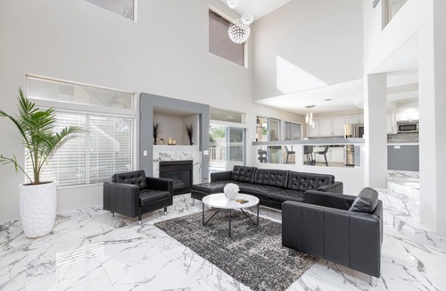 Las Vegas House | Modern Vegas Villa! Near Las Vegas Strip