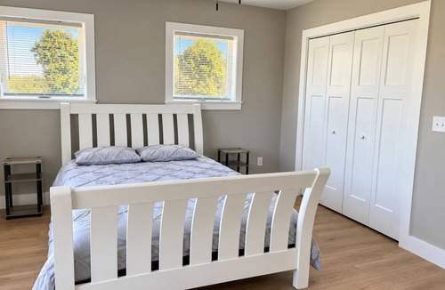 Bloomington House | More Space. More Privacy. Away from Home
