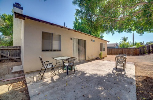 Moreno Valley House | Moreno Valley Family Retreat Near HWY 60