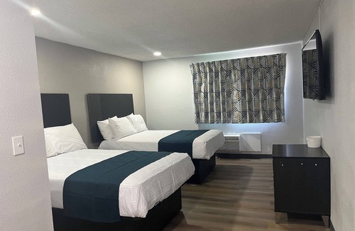 Downtown Las Vegas Hostel | Motel 6 - Las Vegas, NV – Downtown Fremont St Experience