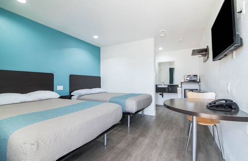Moreno Valley Hotel | Motel 6 Moreno Valley - Riverside March Air Base