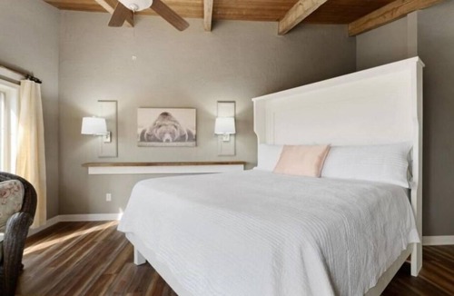 Bates Cabin | Mountain Forest View Lodge
