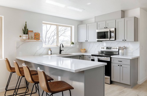 Tres Lomas North House | Mountain View Escape with Pool - Newly Renovated