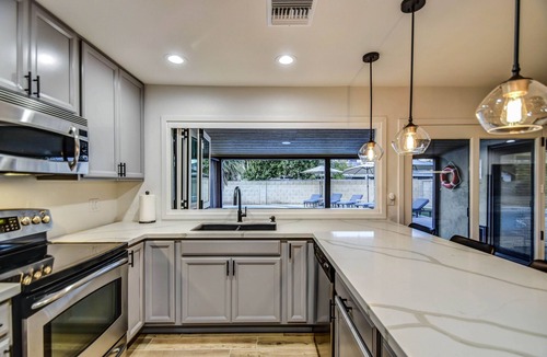 Evergreen House | Near ASU Heated Pool, Hibiscus Hot Tub Firepit BBQ Spring Training
