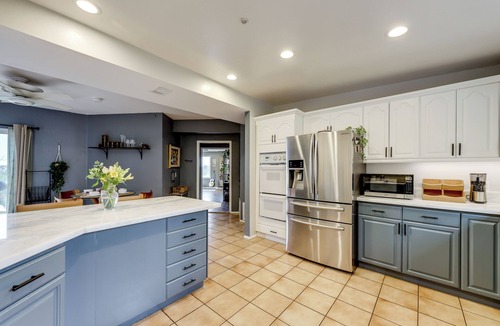Lakeside House | Near Hiking Trails! Luxe Family Home in Lakeside