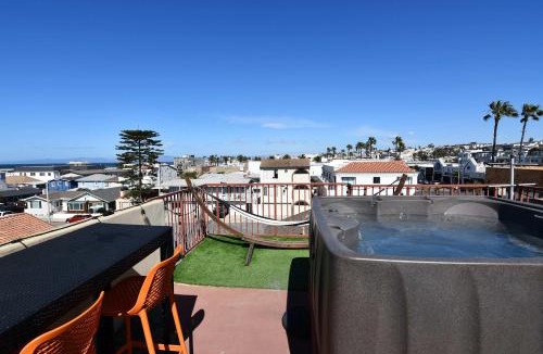 Hermosa Beach House | Near SoFi Large Ocean View House By Orange Door