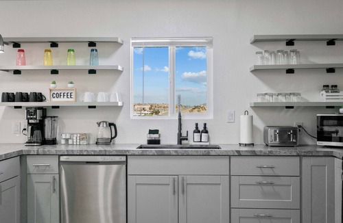 Twentynine Palms Villa | nearby 29Palms Downtown and JT NationalPark entrance, EV Charger, Hot Tub, Grill
