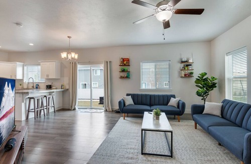 Eagle Mountain House | *New Listing* | Modern Home In Silicon Slopes