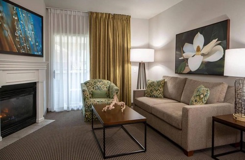 Las Vegas Resort | NEW LISTING! Tahiti Resort 2 Pools HOT TUB Wi-Fi FREE STRIP SHUTTLE Fitness Ctr