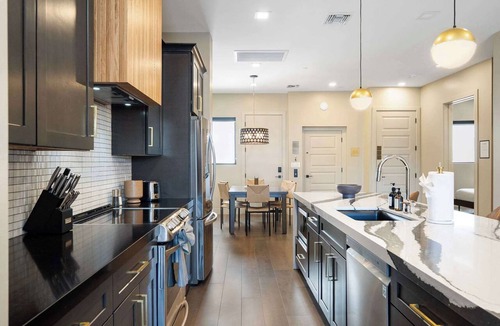 South Scottsdale Condo | NEW| Luxe Laurel Suite @ Cedara| Heart of Old Town