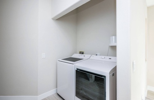Chino Hills House | New Modern 3-bedroom house in welcoming Chino Hills near Shops and Top Schools