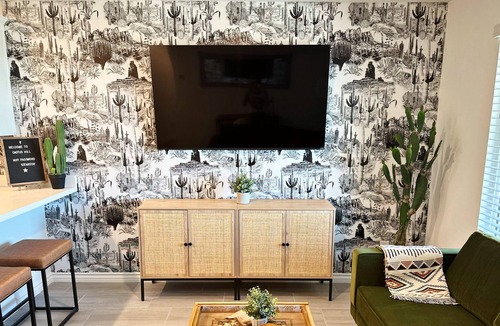 Centennial Hills House | New! PEACEFUL GETAWAY, KING SUITE, VIEWS OF VEGAS!