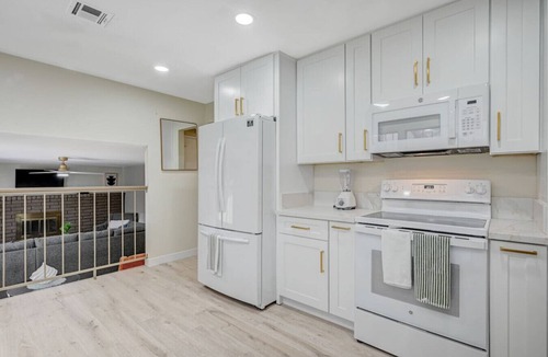Las Vegas House | New! Pool house near Strip