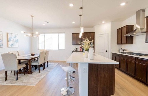Sovana House | New Stylish Bliss Stay 5 Bedroom