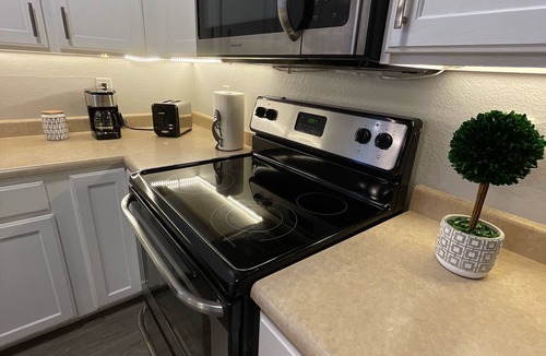 Arts District Condo | New! Sunny Scottsdale @ Heart of Old Town