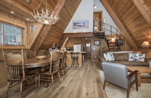 Chamberlands Cabin | Nicely updated Chambers cabin w/pool, beach and tennis!