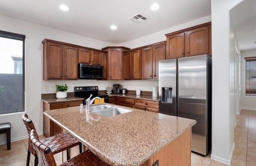 Cortina House | No Cleaning Fee! Spacious 4BR Home, 2 Living Areas, Community Pool
