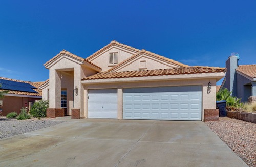 Highland Hills House | Nurse-Friendly Henderson Home Near Hospitals