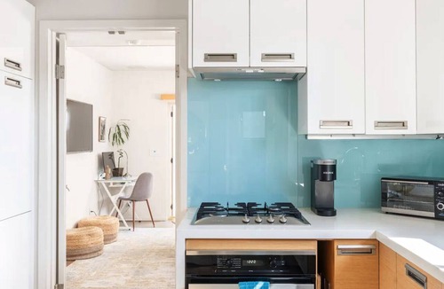 Playa Del Rey Apartment | Oasis by the Sea, block to beach, economical luxury