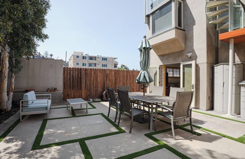 Playa Del Rey Apartment | Oasis by the Sea, block to beach, economical luxury