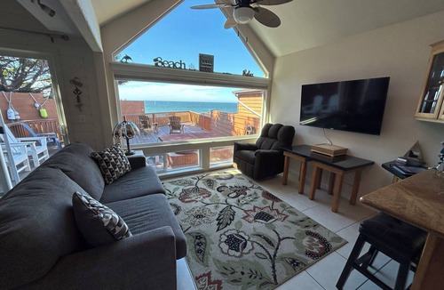 Smith River Cabin | Ocean Front Cabin 17 with Remarkable Views – Private Beach