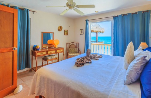 Colonia Salina Chica House | Ocean Front, Peaceful , Charming, Casa Tranquila ,Beach House