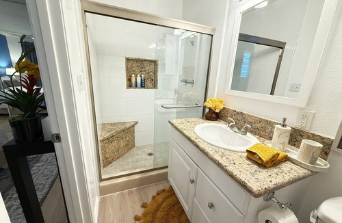 South Redondo Apartment | Oceanfront Gem - 2BR/BA + Balcony & 2 Parking Spaces