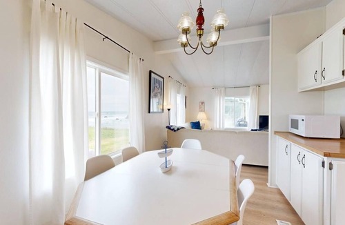 Fort Bragg House | Oceanfront Getaway - Beach Access & Dog-Friendly