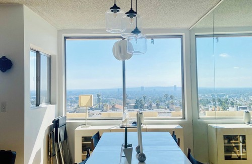 Hollywood Hills Condo | Old-Hollywood Charm w/City Views | Penthouse at base of Runyon Canyon