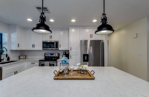 Cox Heights House | Old Town Scottsdale Luxury! Heated Pool + Jacuzzi + Pool Table + Fire pit + BBQ