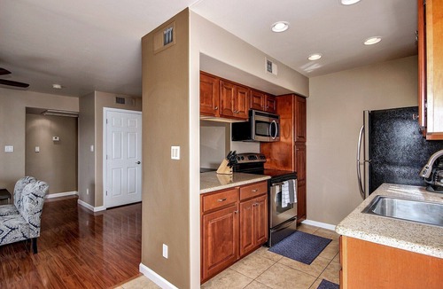 South Scottsdale Condo | ON GOLF COURSE & Camelback Mtn Views, Spring Training & Shopping