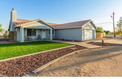 Buckeye House | On Your Way or Stay, Room for RV, Toys & More