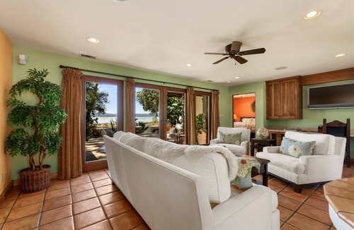 Nice House | One-of-a-Kind Lakeside Gated Winery Casita Rental on Private Estate