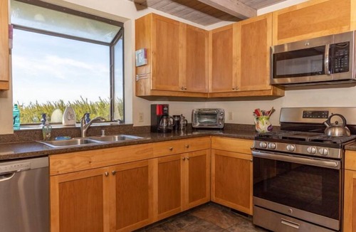 Bodega Bay House | Osprey Retreat - Beautiful views of the coastal hills, & Pt. Reyes, private.