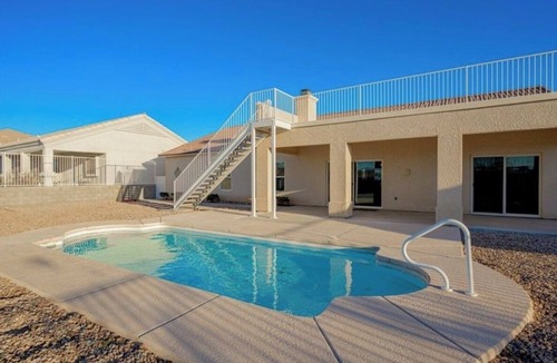 Sunridge Estates House | Palm House Getaway Long Stay Ready Medical Professionals