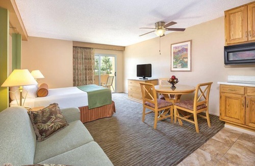 Palm Springs Resort | Palm Springs | Couples Desert Retreat | Pool + Hot Tub