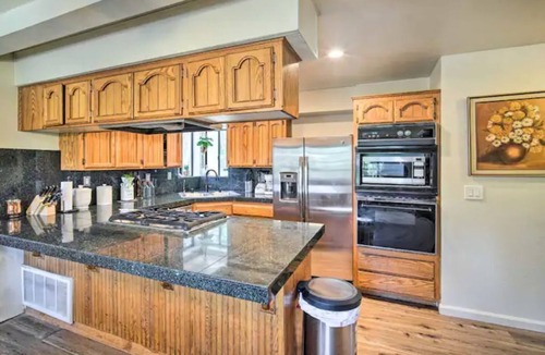 Crestline Cabin | Peaceful 5-Bedroom Cabin- 2 Miles To Lake Gregory