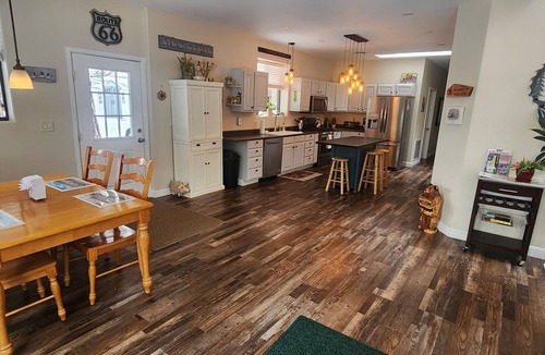 Williams House | Peaceful Place in the Pines! Come experience Williams/Grand Canyon & the West!