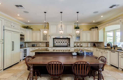 Long Horn Ranch House | Peoria Pool House: resort style event property on grass acre