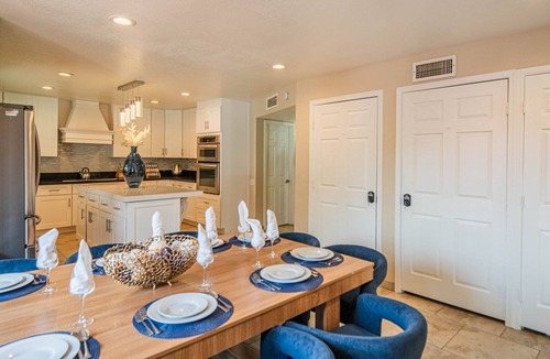 Peoria House | Peoria Resort! Spacious 7BR, Heated Pool, Theater, Hot Tub, Ping Pong & More!