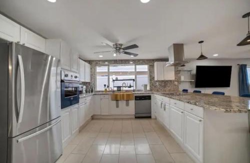 Las Vegas House | Perfect for a guys trip