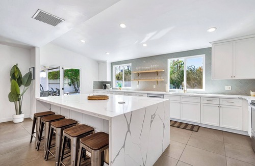 Trails North House | Perfect for Large Groups and Families - Pool, Hot Tub & Putting Green!